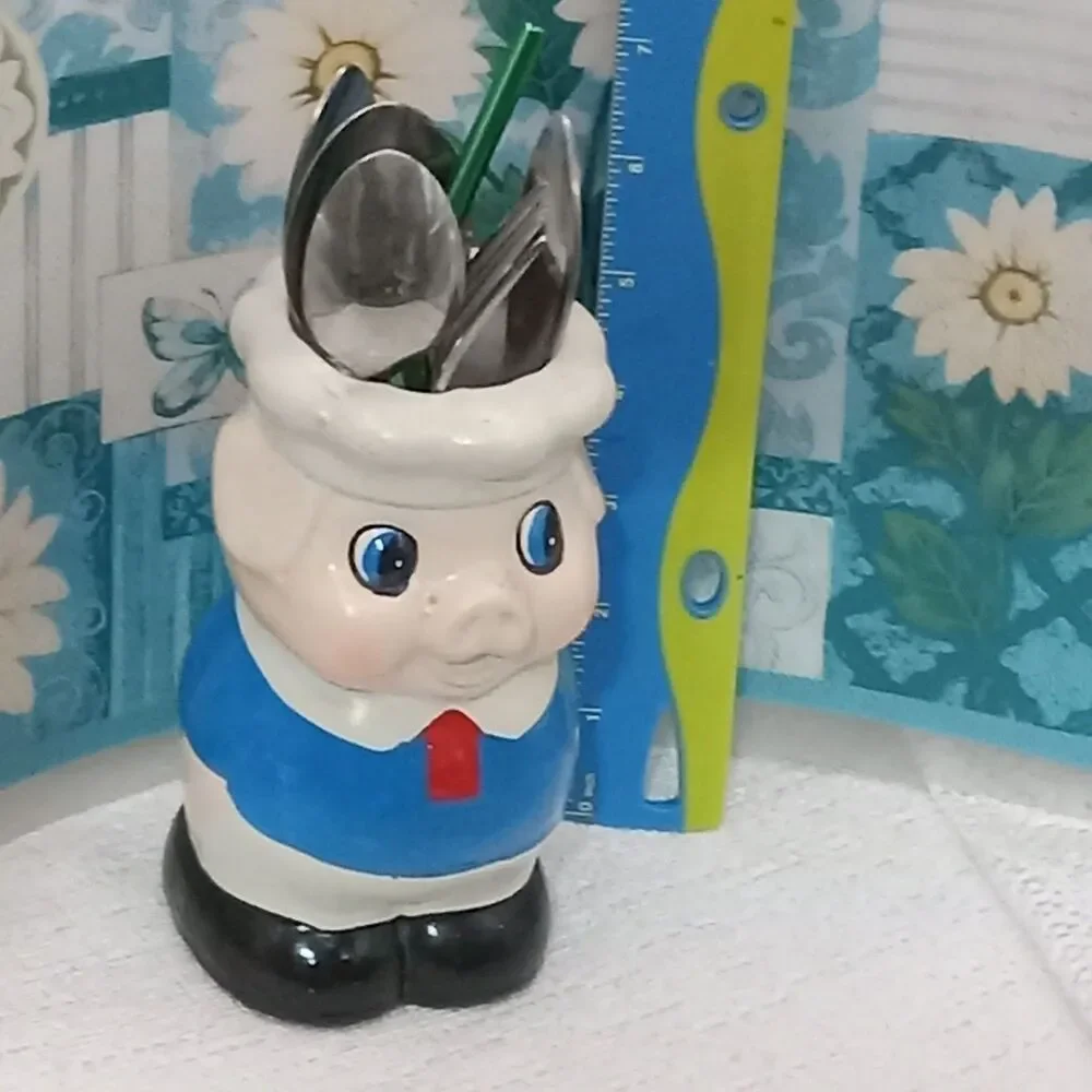 Unbranded novelty cartoonish